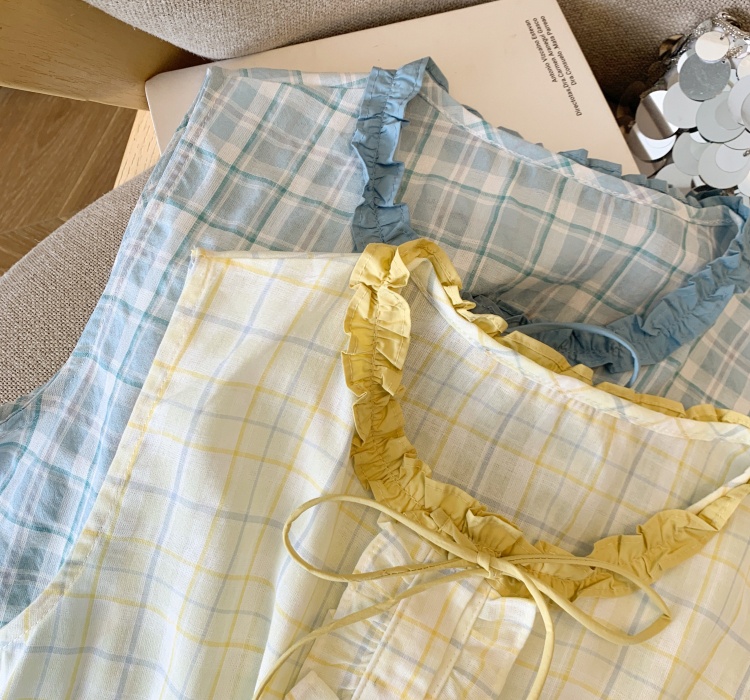 Sleeveless plaid unique tops fungus lace shirt for women