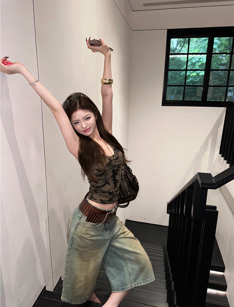 Camouflage vest denim five pants a set for women