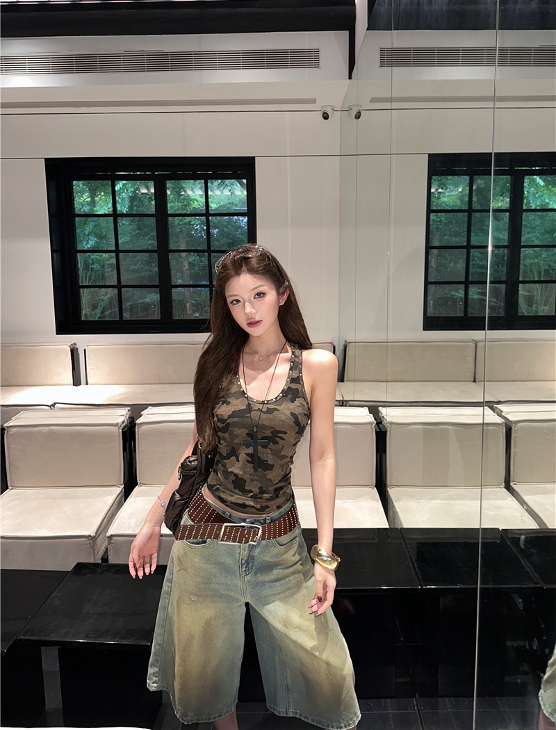 Camouflage vest denim five pants a set for women