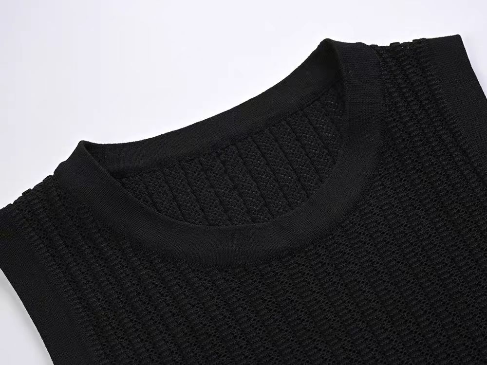Knitted black long dress split sleeveless dress
