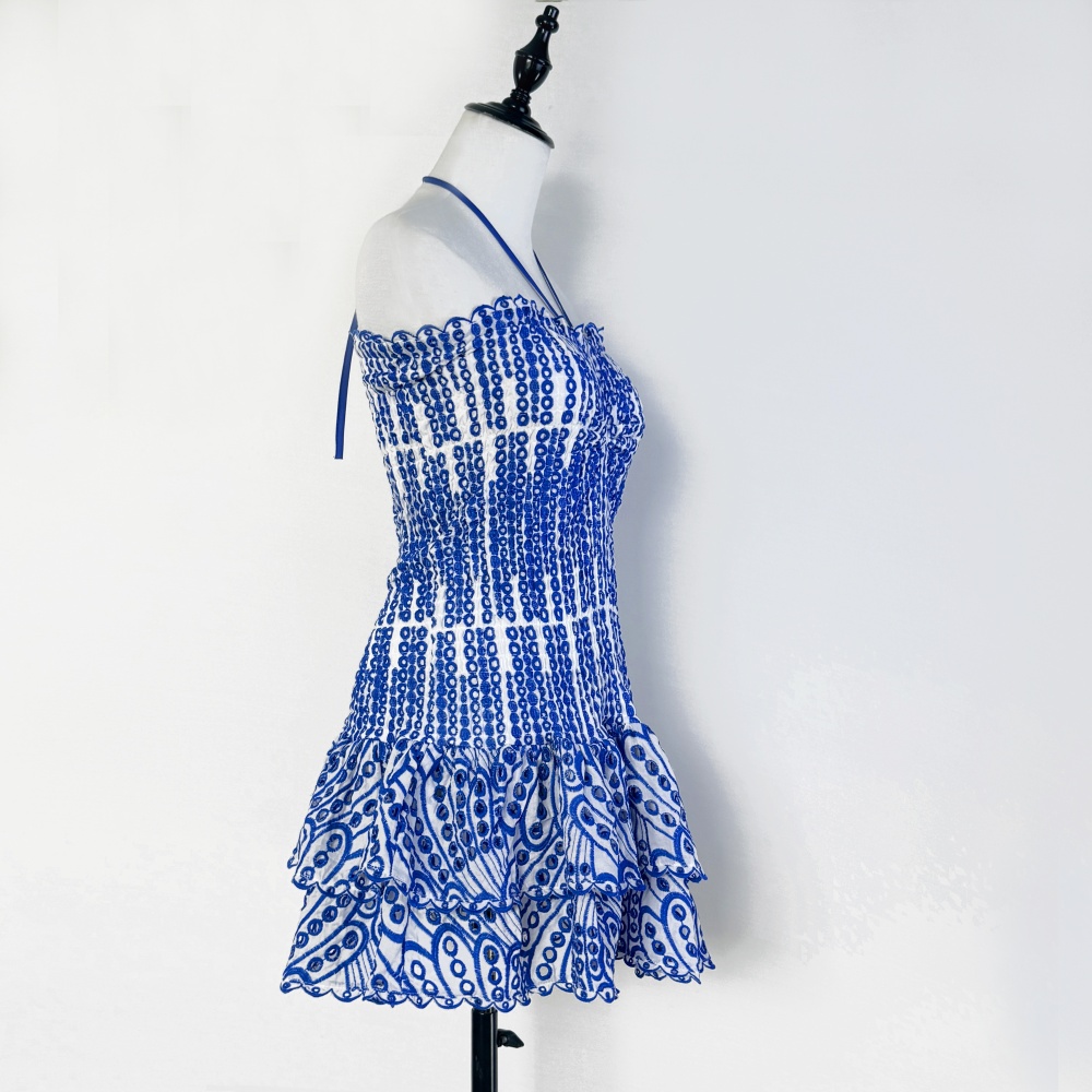 Hollow embroidery lotus leaf edges dress