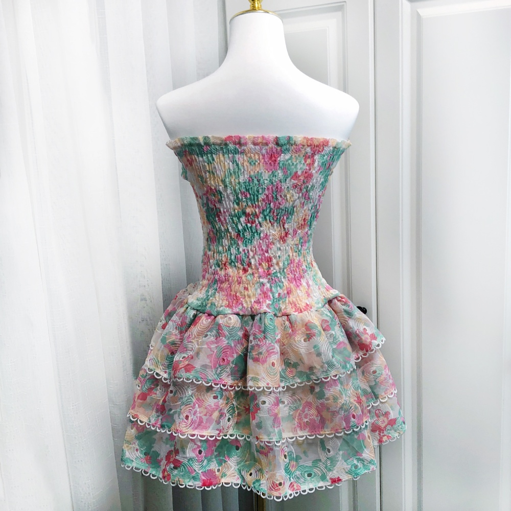 Hollow embroidery lotus leaf edges dress