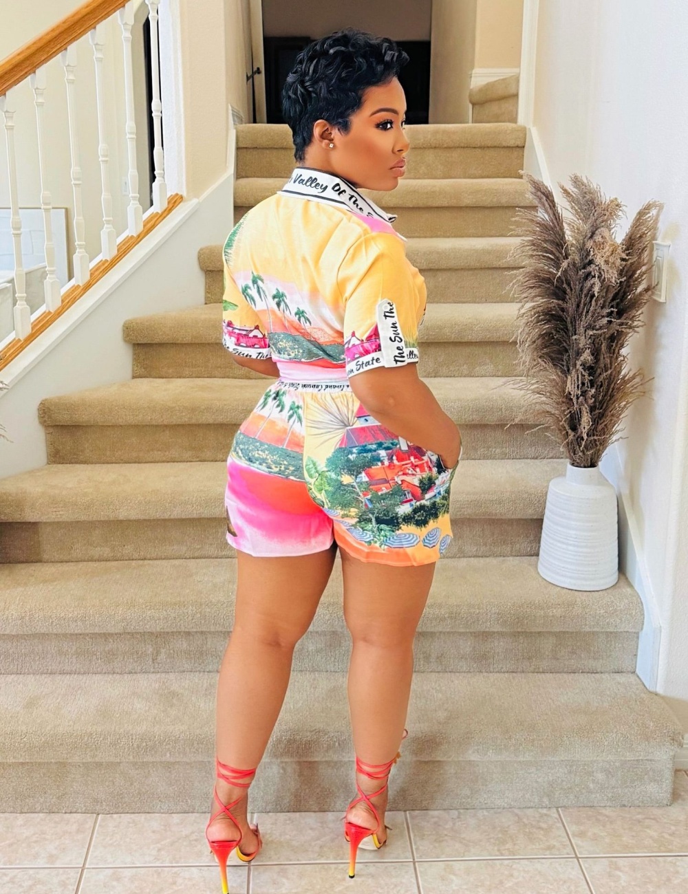 Mixed colors printing shorts a set for women