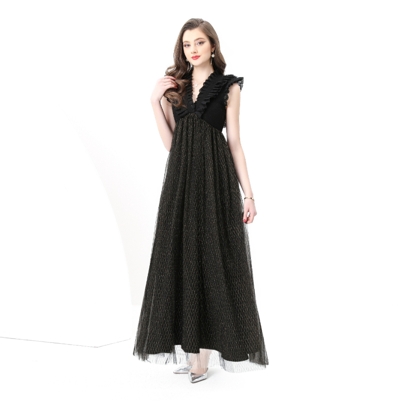 Lace V-neck long long sleeve vacation dress