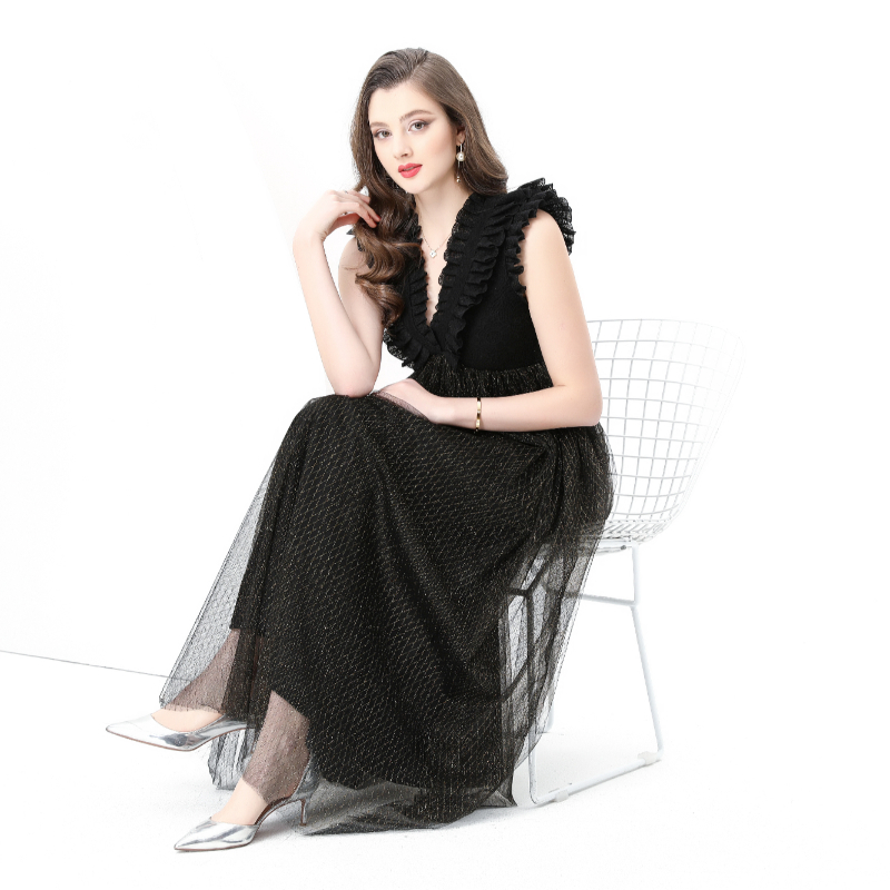 Lace V-neck long long sleeve vacation dress