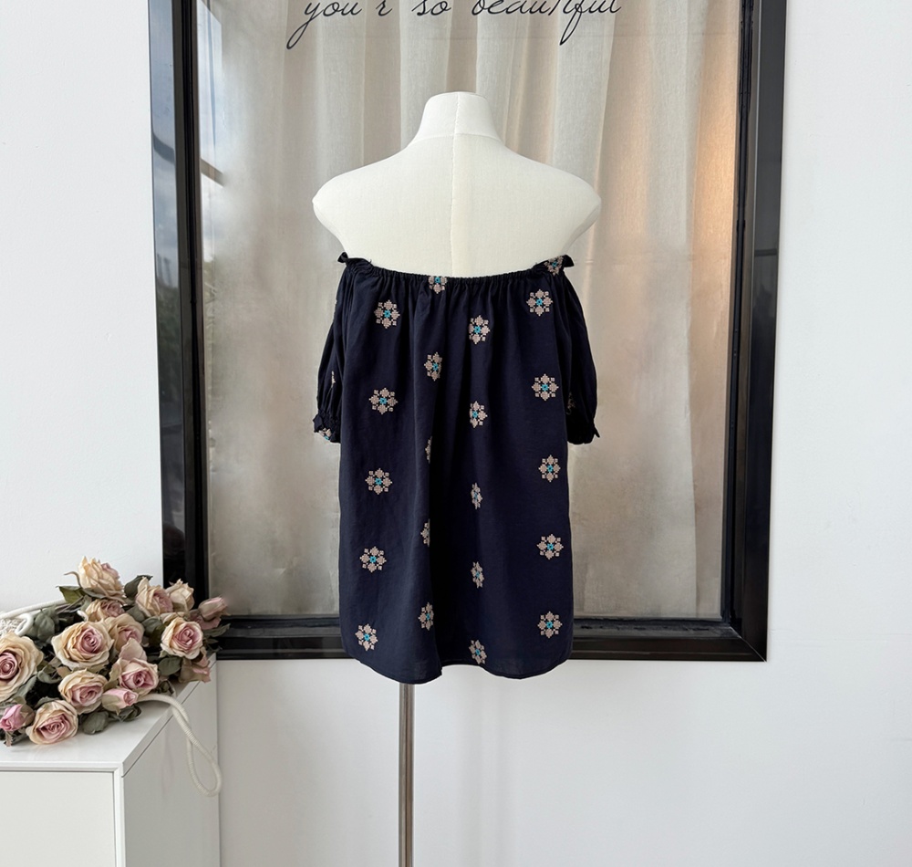 Flat shoulder puff sleeve doll shirt embroidery shirt