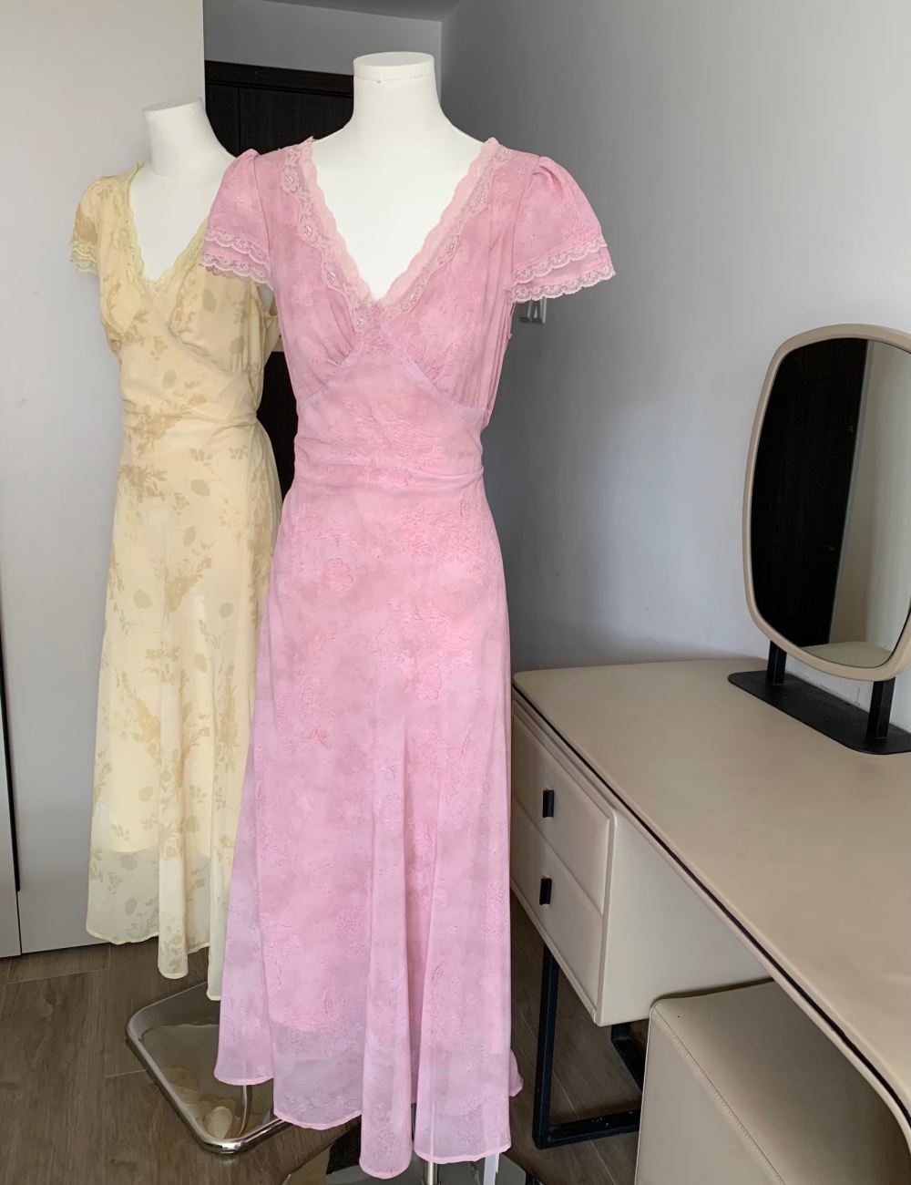Rome sweet lace summer tender dress