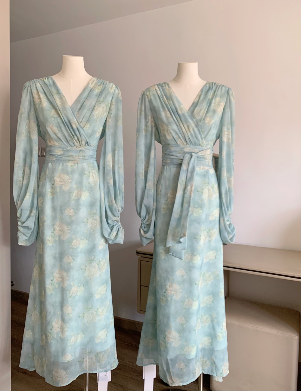 Trumpet sleeves tender V-neck temperament printing dress