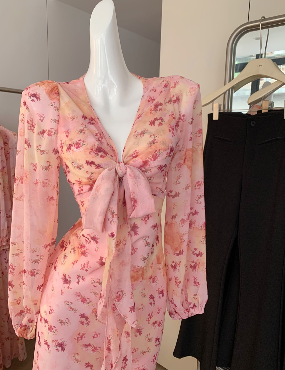 France style V-neck dress tender long dress for women