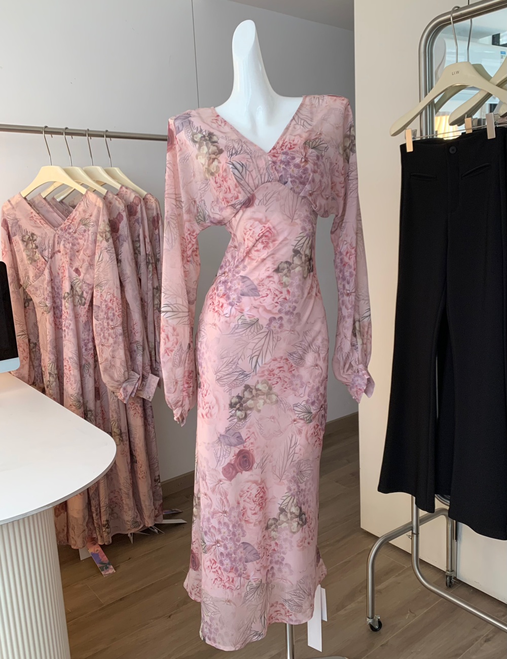 Slim blooming printing long dress temperament V-neck dress