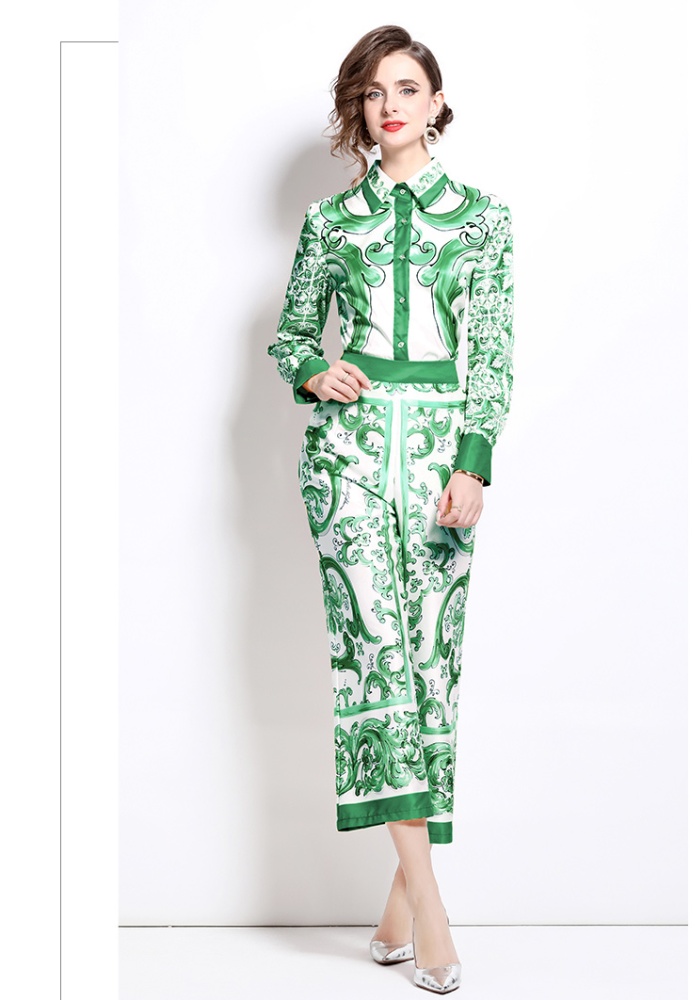 Loose printing shirt slim European style wide leg pants a set