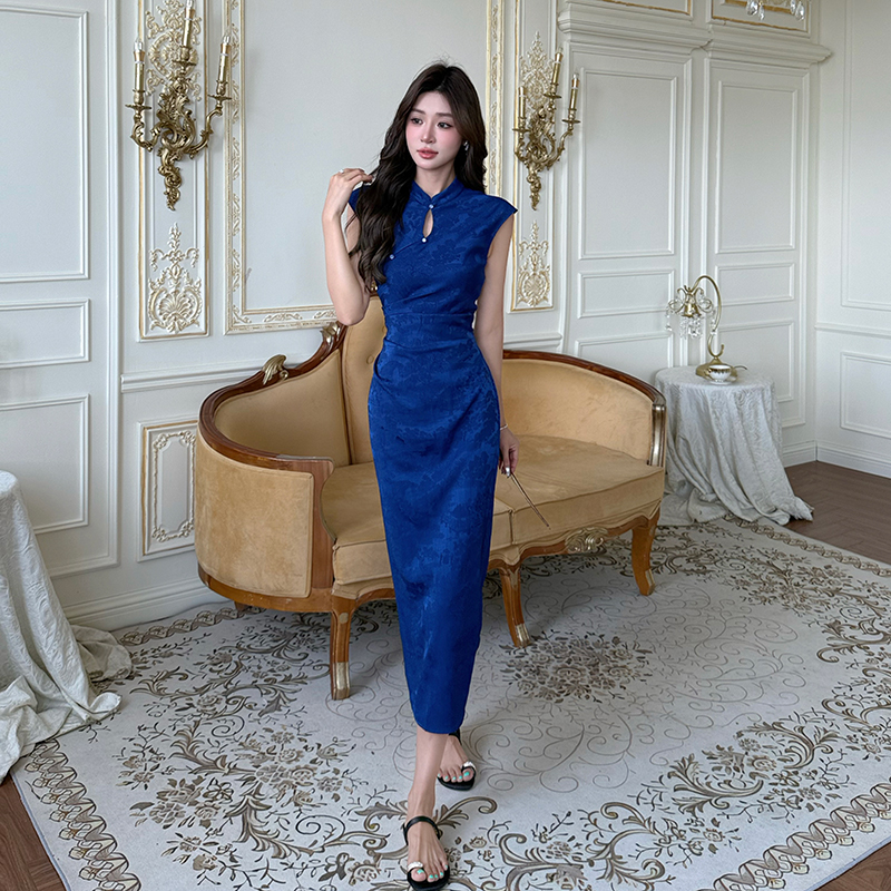 Chinese style long fold dress sleeveless jacquard blue cheongsam