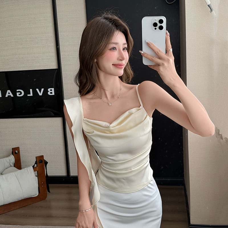 Pinched waist sleeveless banquet tops for women