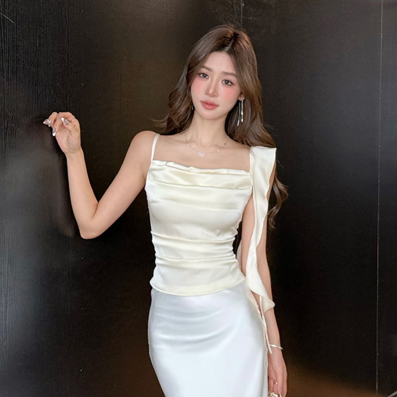 Pinched waist sleeveless banquet tops for women