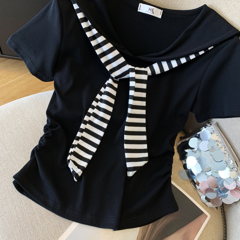 Slim college style streamer T-shirt for women
