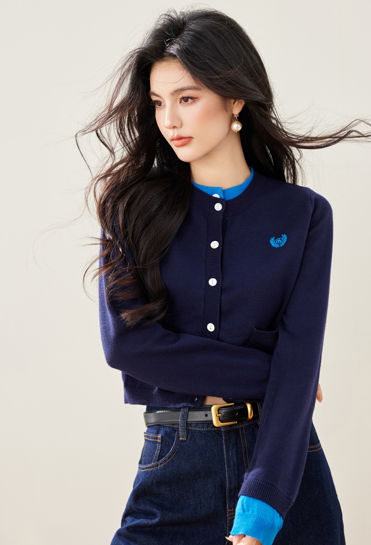 Retro college style sweater knitted cardigan for women