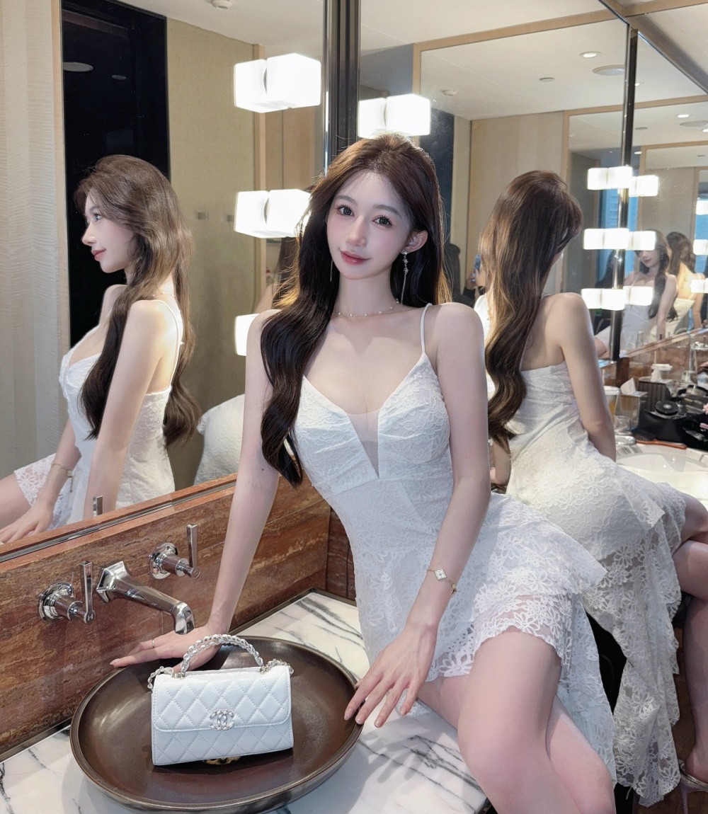 Romantic enticement irregular hem slim split strap dress
