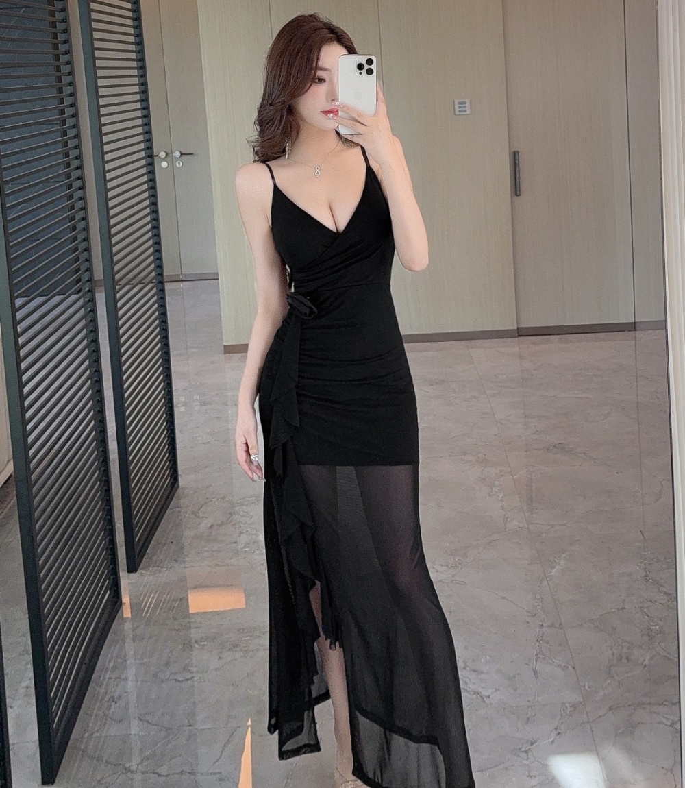 Enticement long gauze sexy low-cut bottoming dress