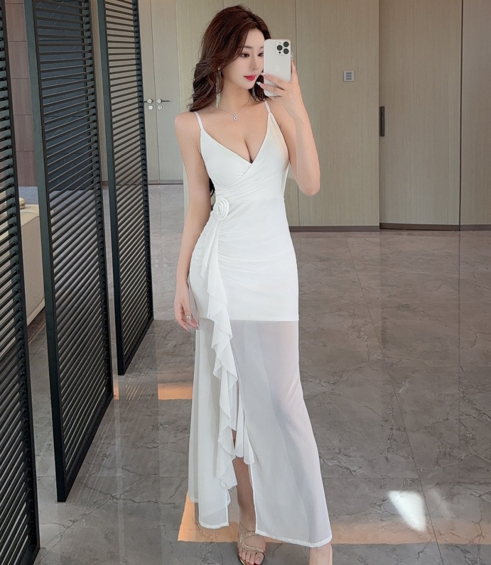 Enticement long gauze sexy low-cut bottoming dress