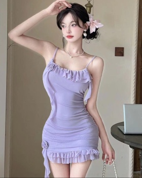 Gauze low-cut bottoming sexy lotus leaf edges dress