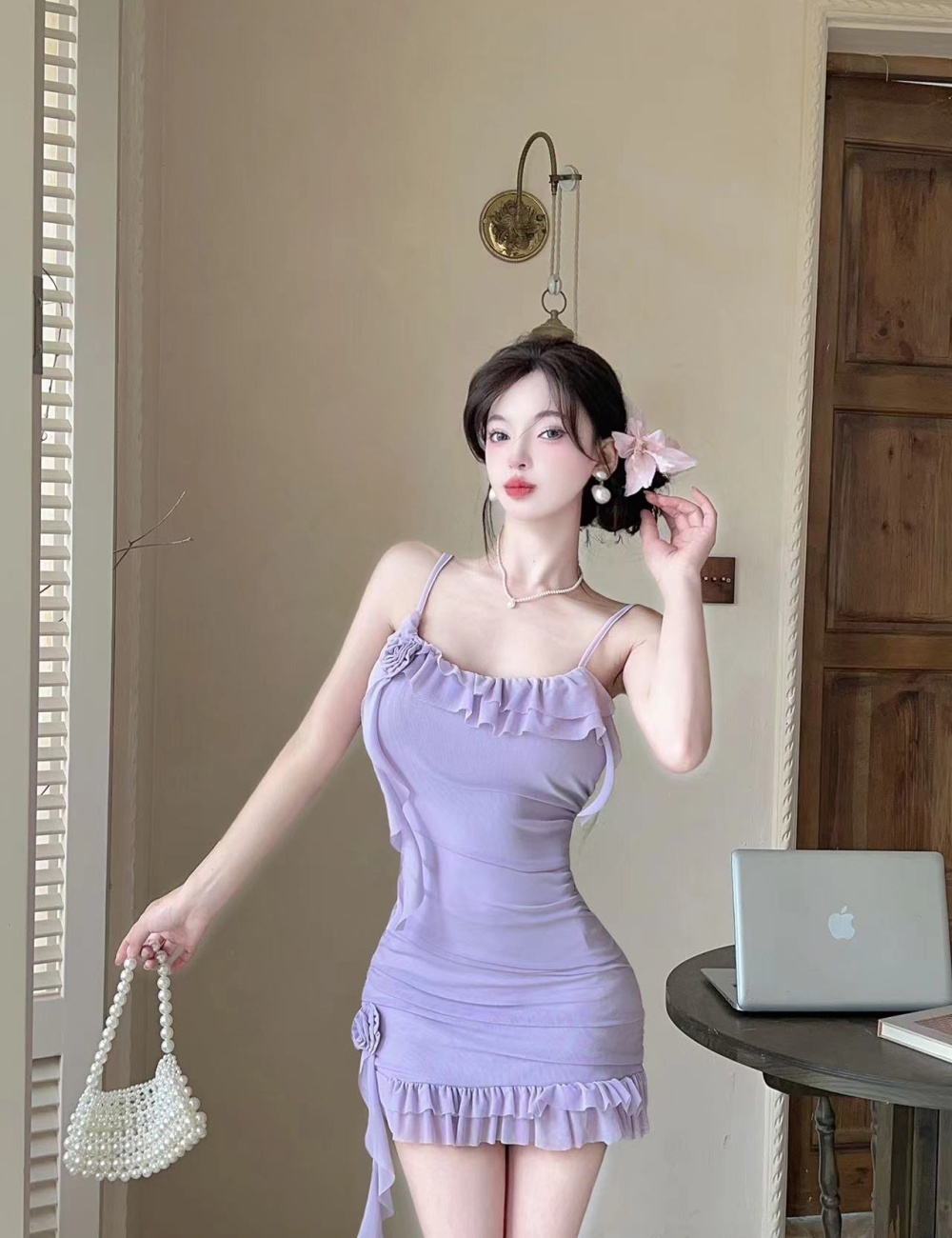 Gauze low-cut bottoming sexy lotus leaf edges dress
