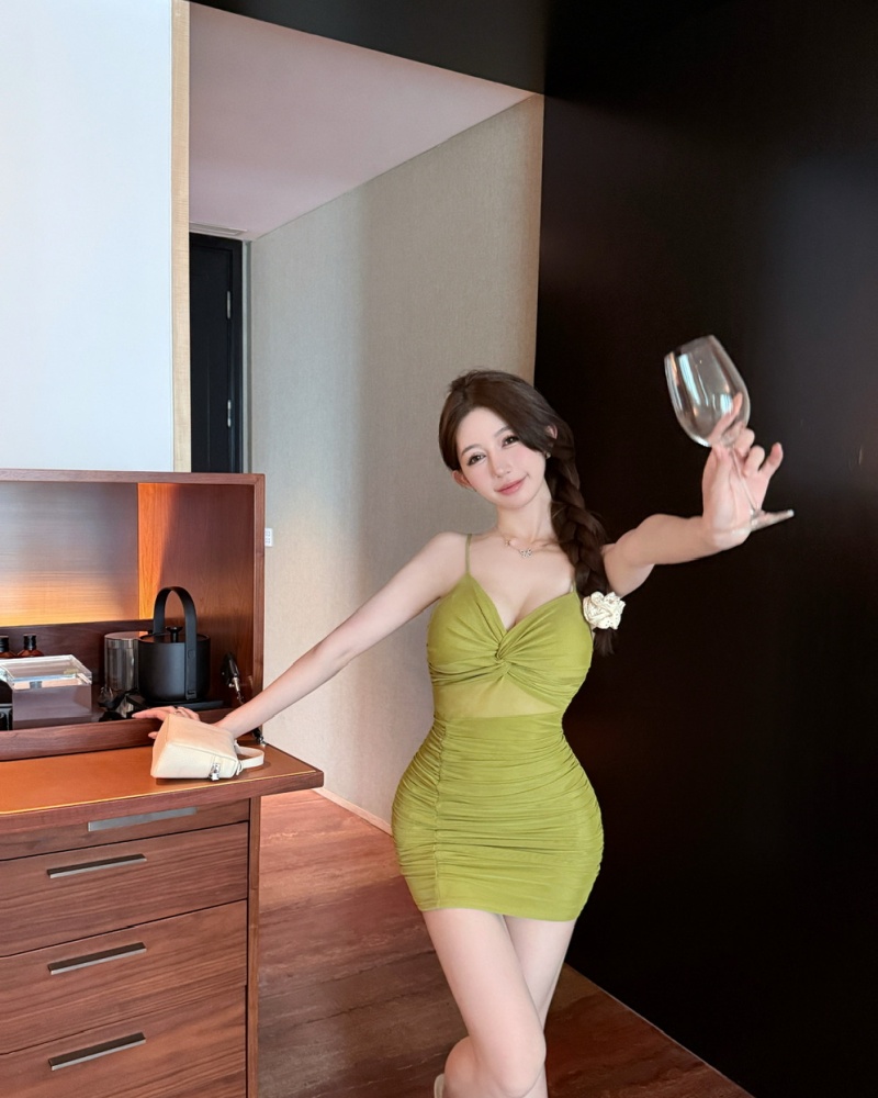 Sling gauze package hip bottoming fold short dress