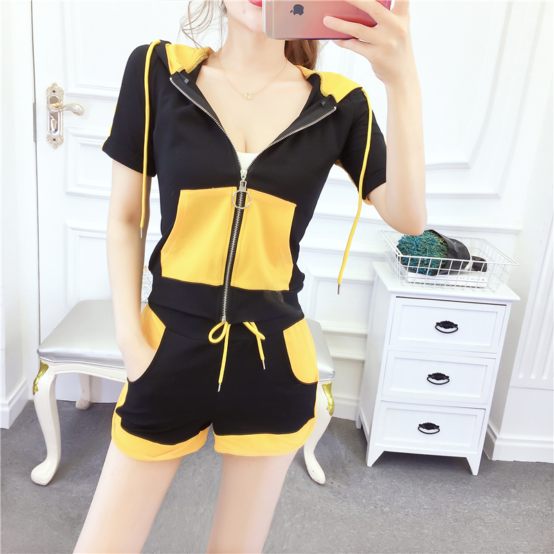 Casual slim fashion tops sports summer shorts a set