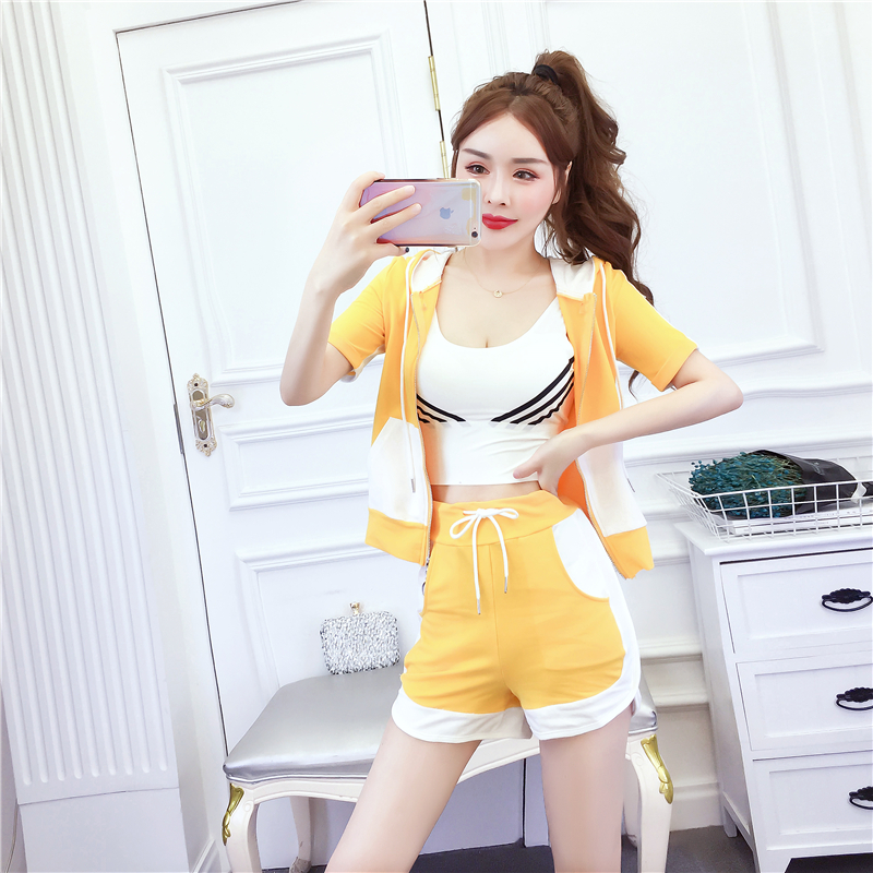 Casual slim fashion tops sports summer shorts a set