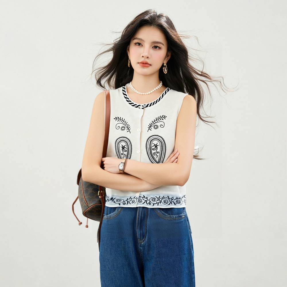 Fashion unique sweater sleeveless small shirt for women