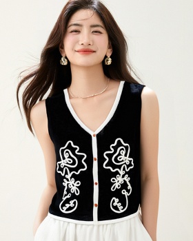Loose knitted jacquard thin cardigan flowers embroidery V-neck tops