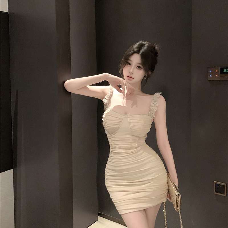 Temperament slim vacation sling lace package hip dress