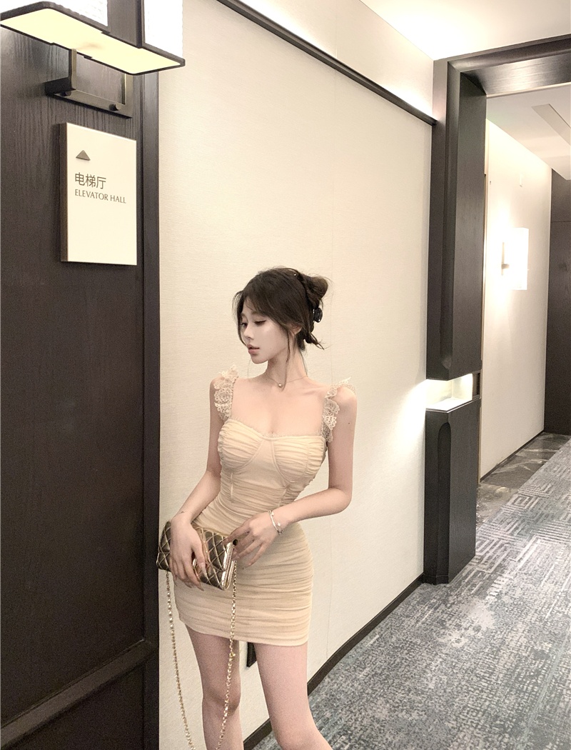 Temperament slim vacation sling lace package hip dress