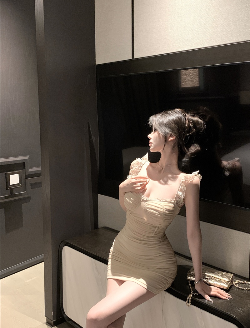 Temperament slim vacation sling lace package hip dress