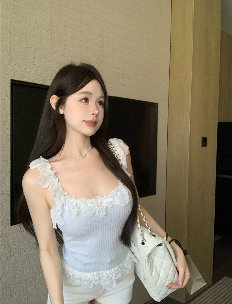 Hemming Korean style lace sling spring vest