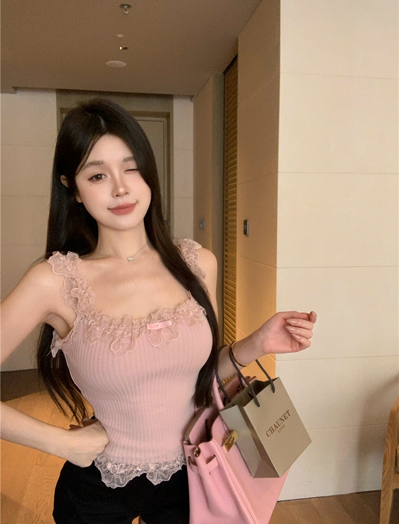 Hemming Korean style lace sling spring vest