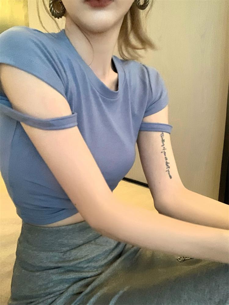 Elasticity T-shirt with chest pad tops for women
