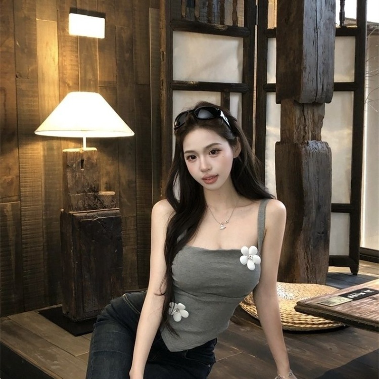 Irregular stereoscopic flowers with chest pad summer vest