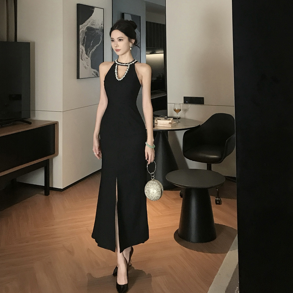 Long halter light luxury dress slim hollow formal dress