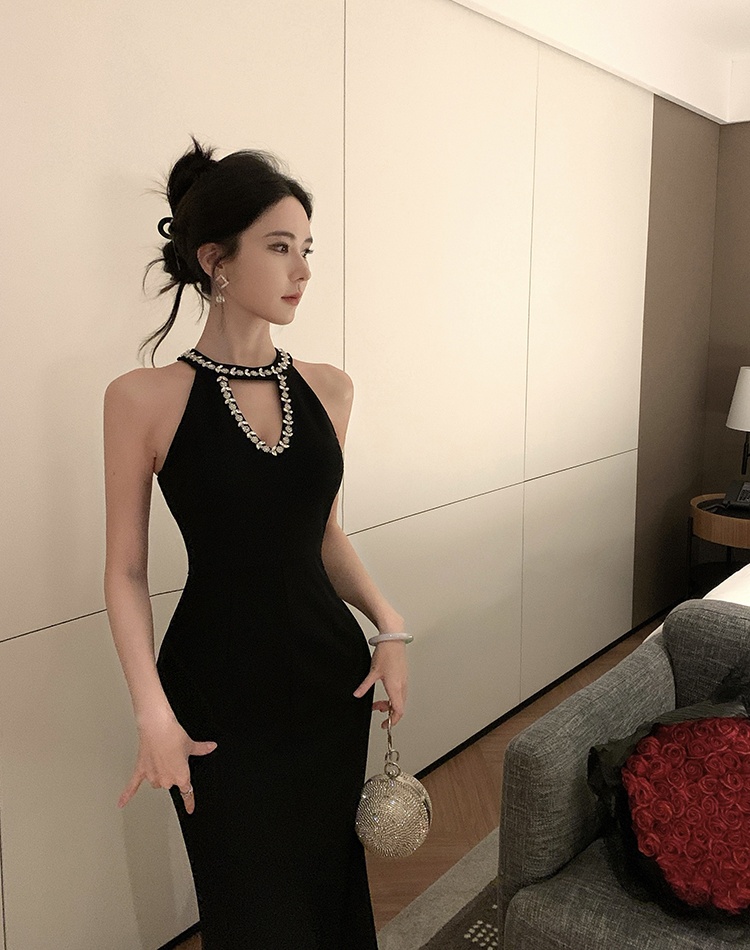 Long halter light luxury dress slim hollow formal dress