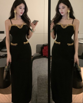Light luxury pinched waist slim long sling dress