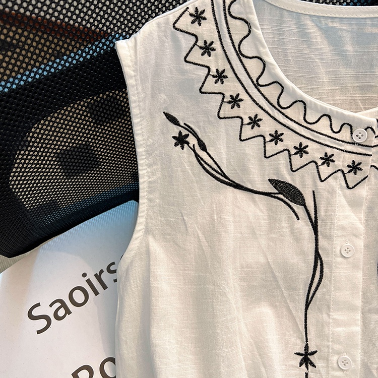 Temperament small shirt embroidery waistcoat