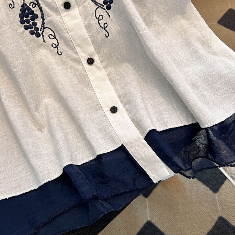 Sleeveless small shirt embroidery shirt for women