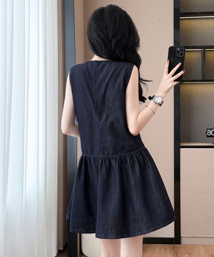 Sleeveless loose T-back student show young dress