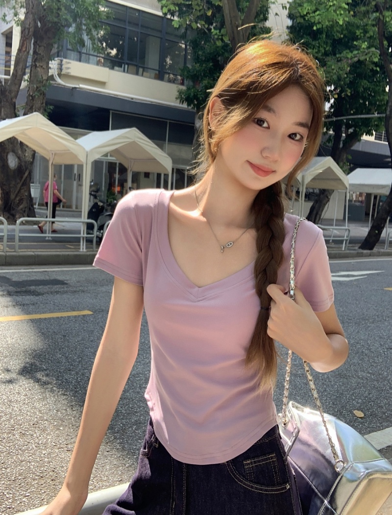 Purple slim T-shirt short V-neck tops for women
