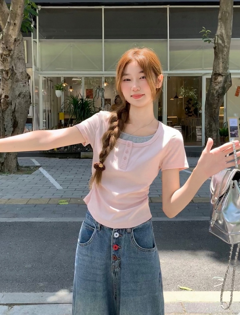 Unique short T-shirt slim fold small shirt for women