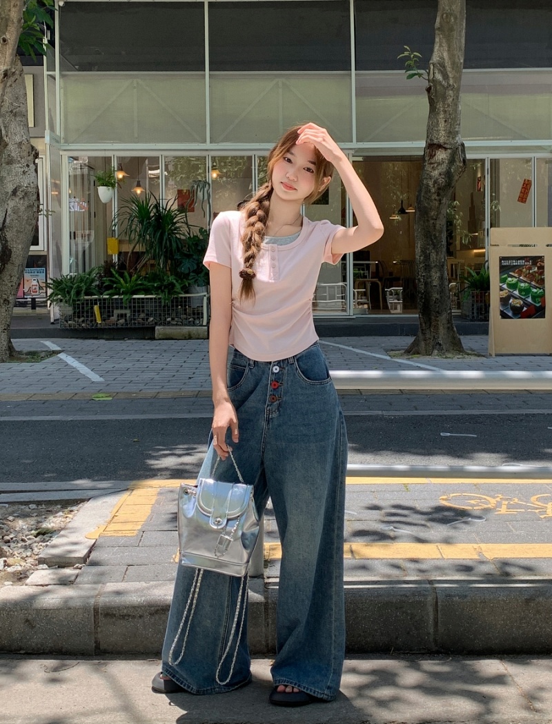 Unique short T-shirt slim fold small shirt for women