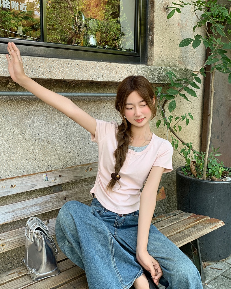 Unique short T-shirt slim fold small shirt for women