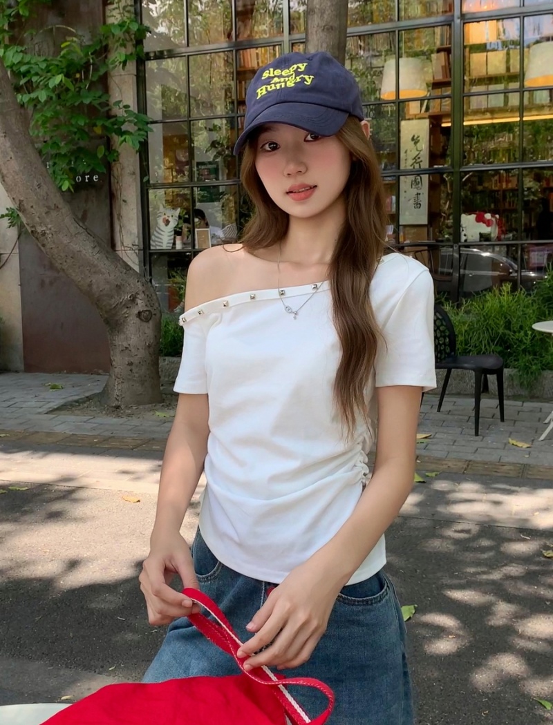 Short summer T-shirt slim tops for women