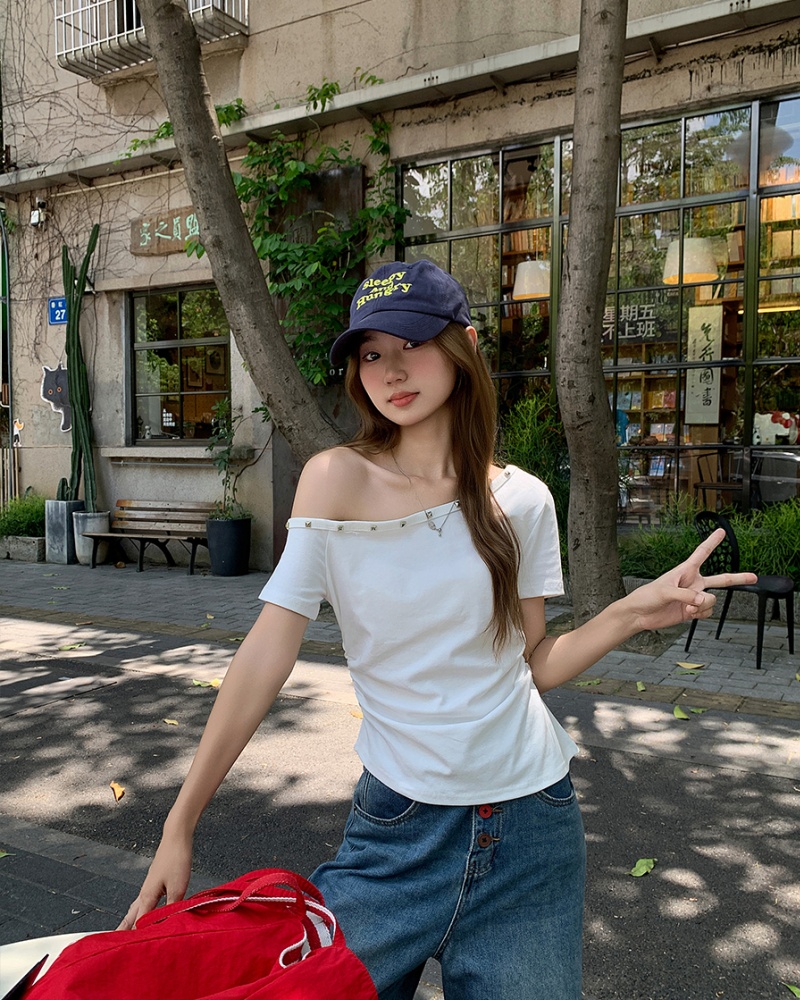 Short summer T-shirt slim tops for women