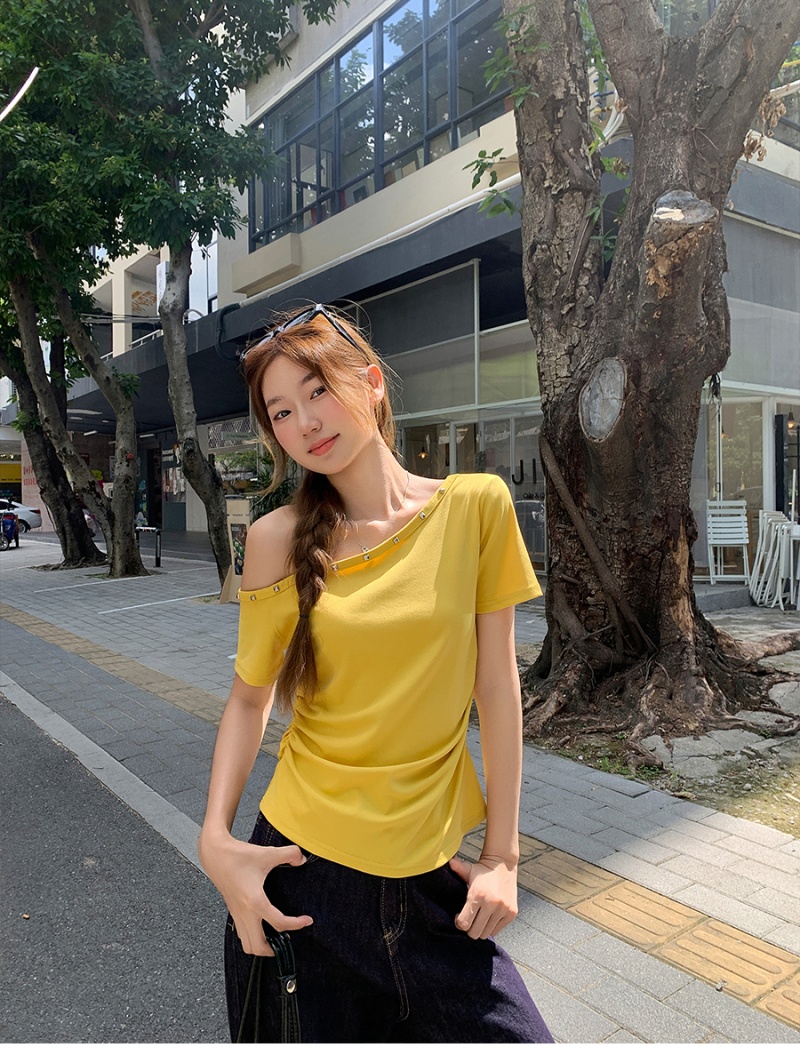 Short summer T-shirt slim tops for women